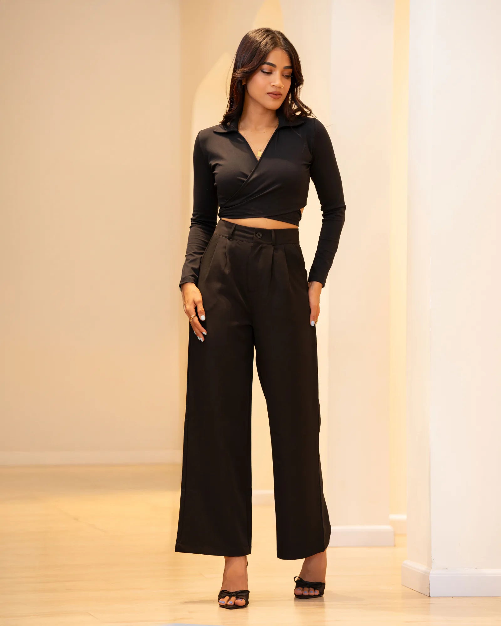 Bayleee Tanisha Black Crop Top