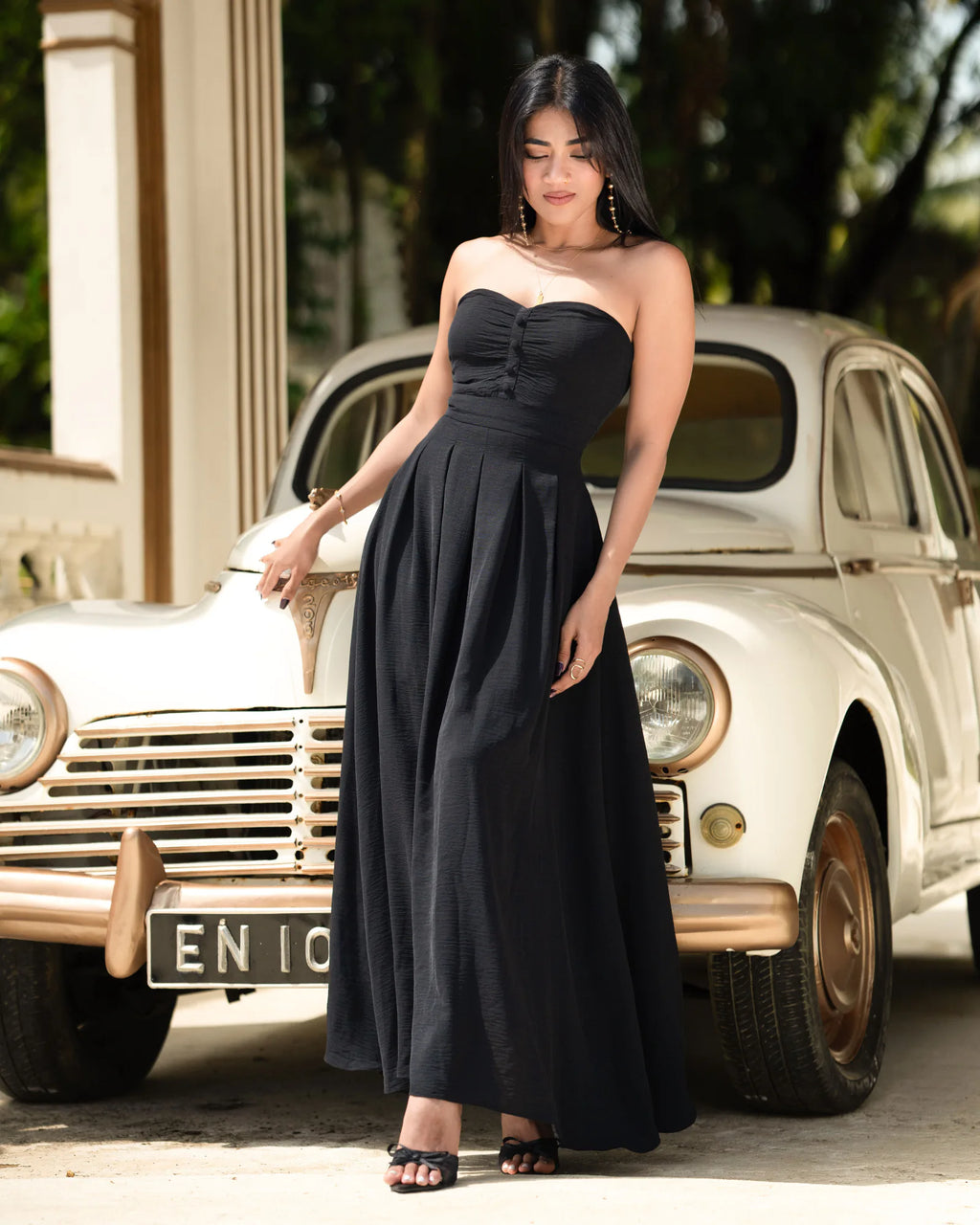 Bayleee Avani Black Maxi Dress