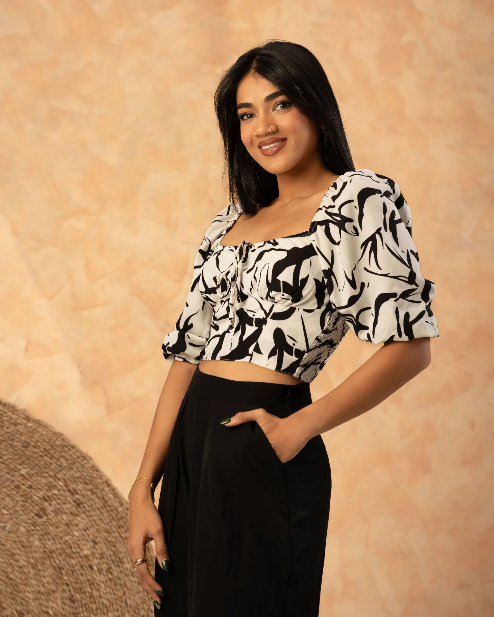 Bayleee Elegance Puff Sleeve Crop Top