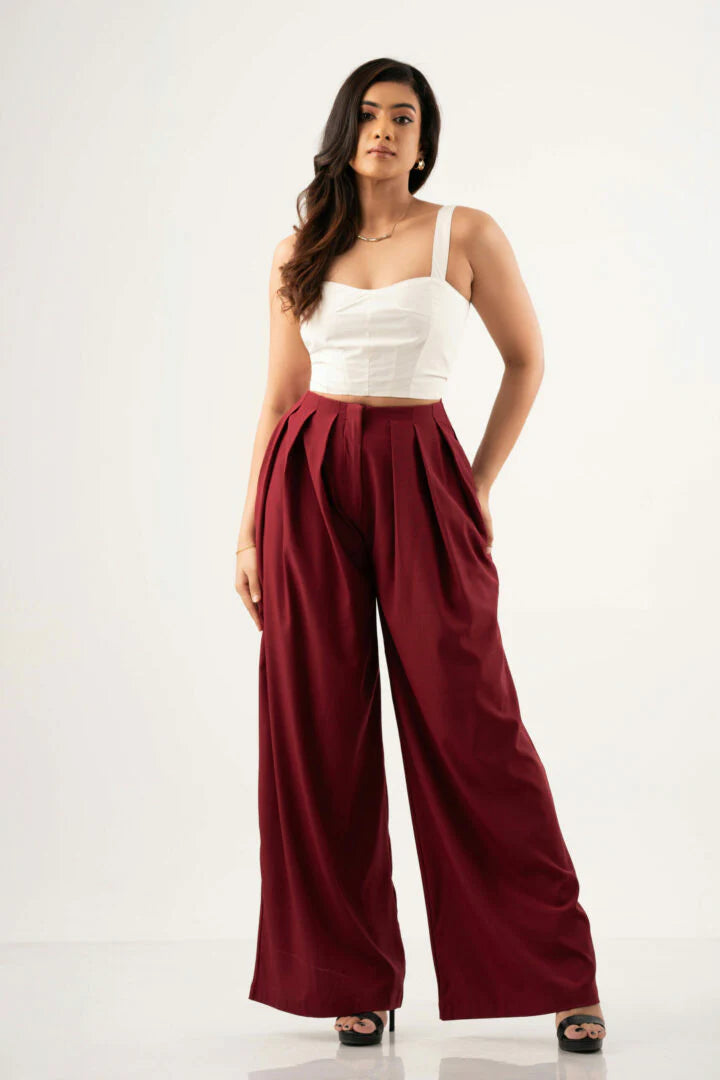 Bayleee Leoni Crop Top