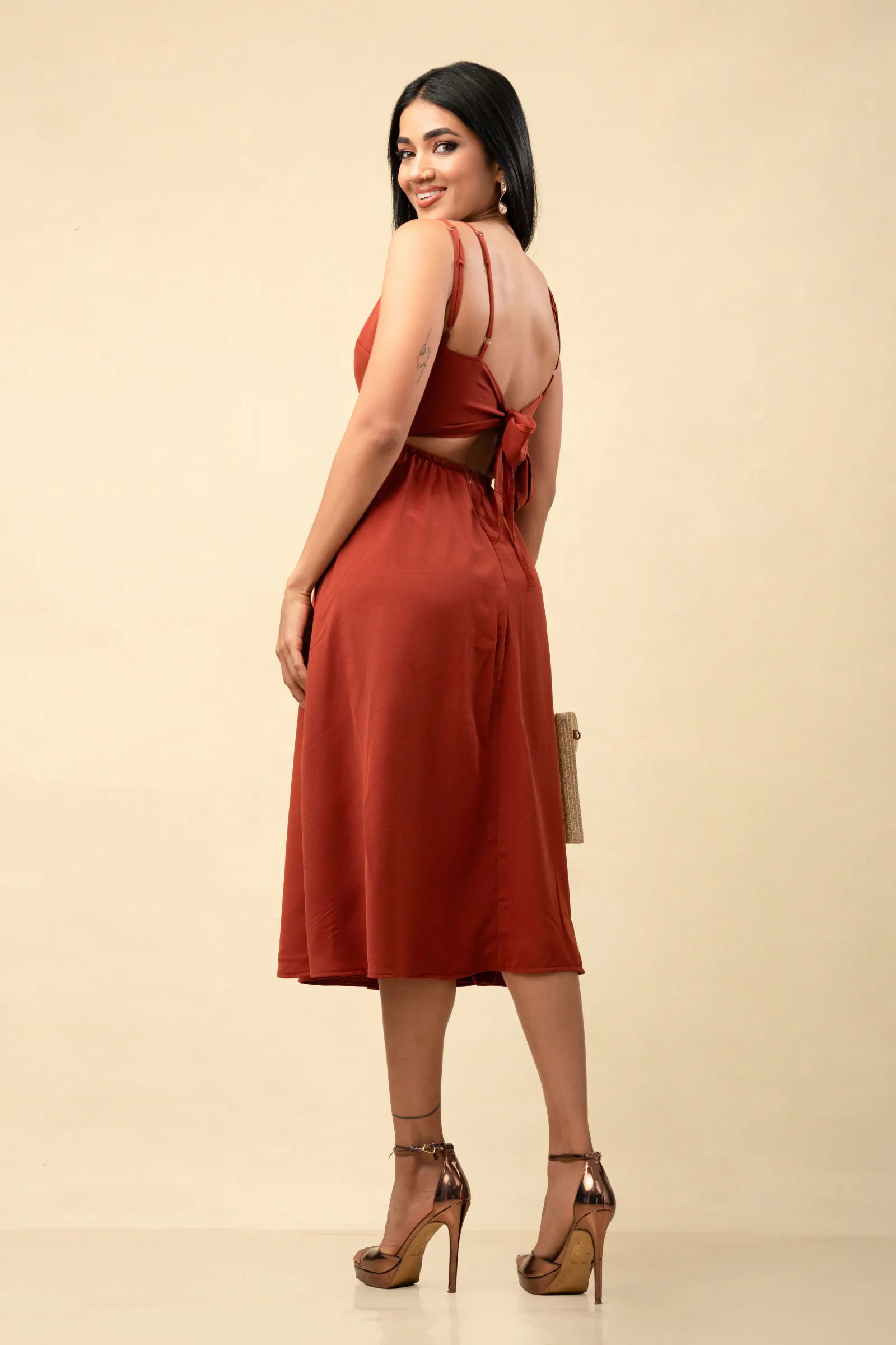 Bayleee Ottile Midi Dress