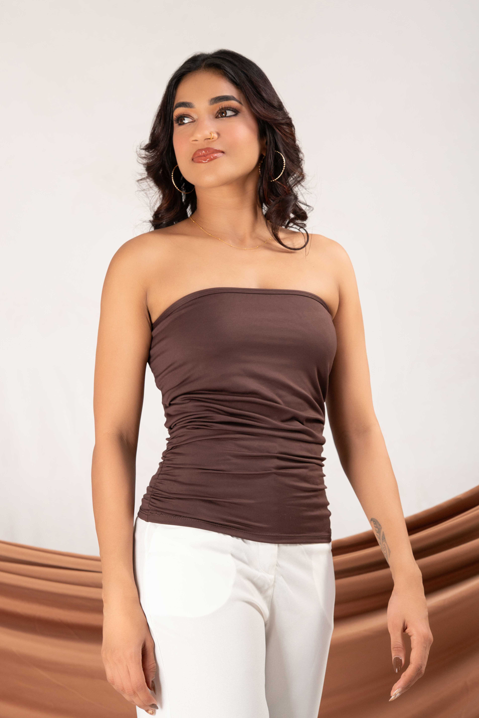 BAYLEEE ELVI BROWN TUBE TOP