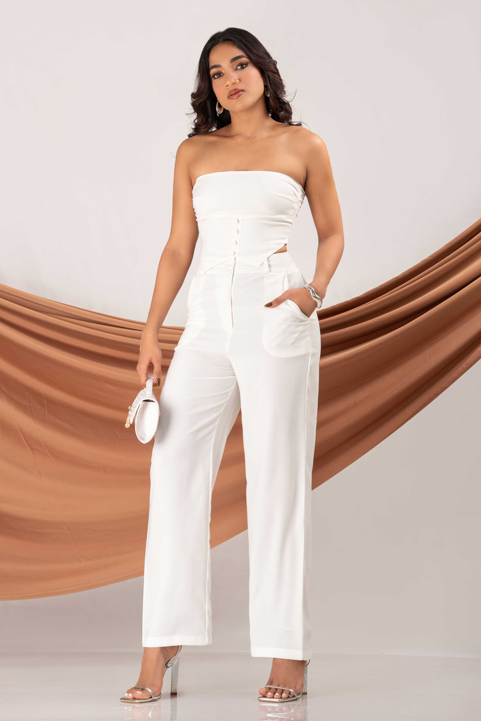 BAYLEEE VELISS WHITE STRAIGHT LEG PANT