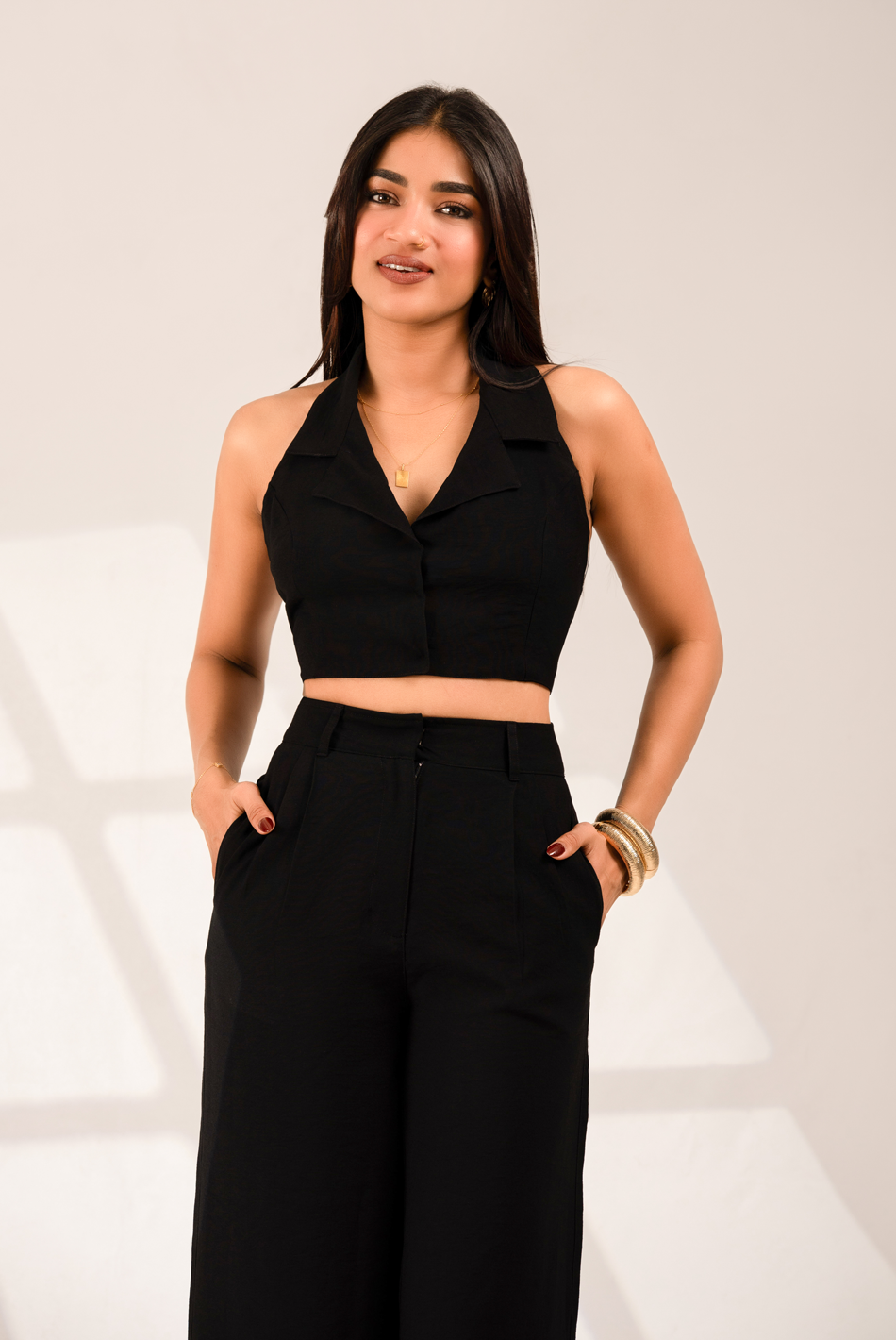 BAYLEEE SOULAY BLACK HALTER TOP