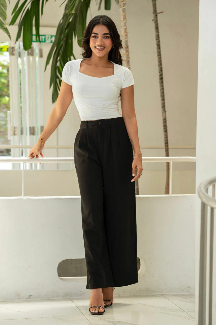 BAYLEEE VALIER OFF WHITE CROP TOP