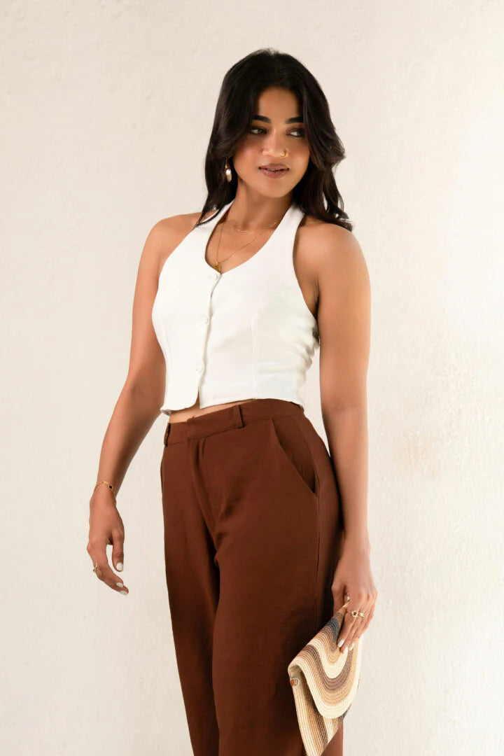 BAYLEEE PEYTON WHITE HALTER CROP TOP