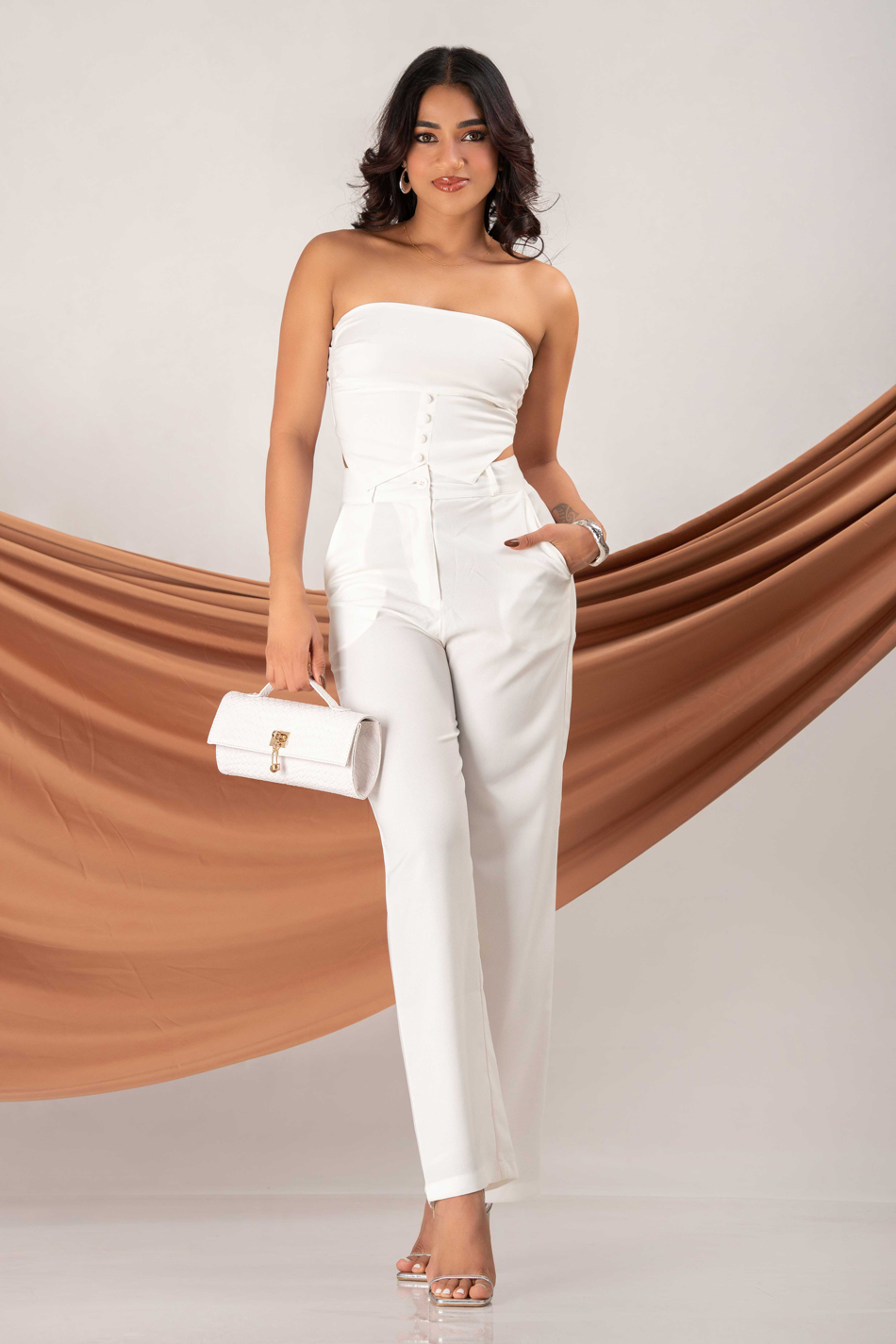 BAYLEEE VELISS WHITE STRAIGHT LEG PANT