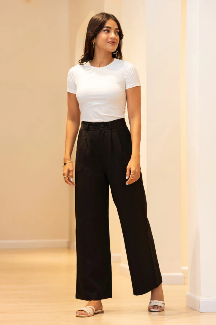 BAYLEEE TESLEE WHITE CREW NECK TEE