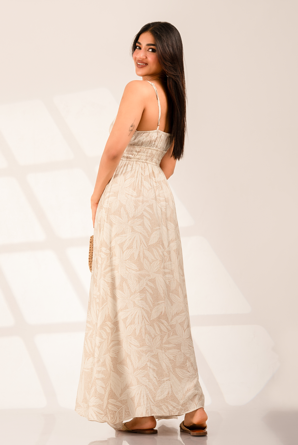 BAYLEEE NORZA STRAPY MAXI DRESS