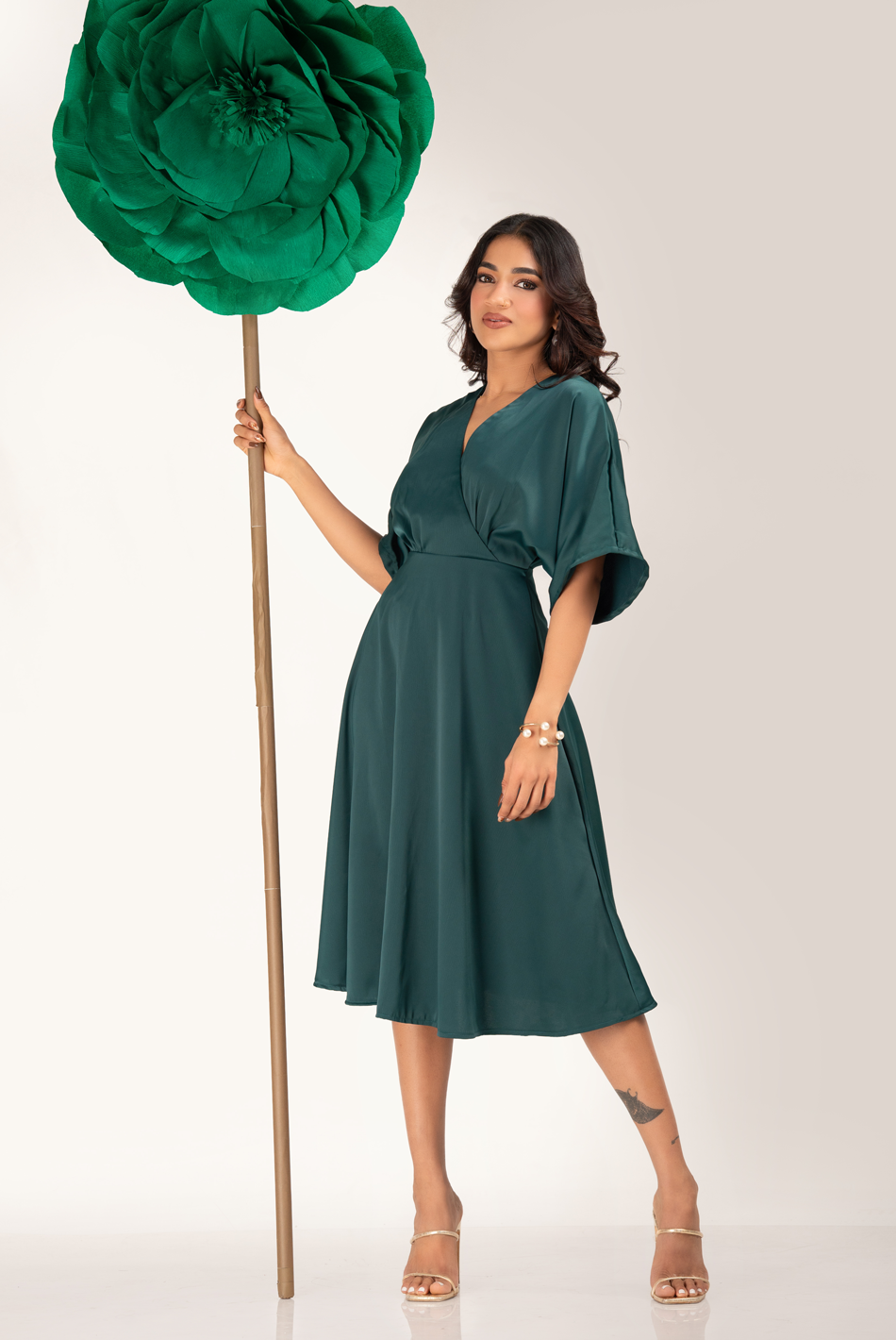 BAYLEEE FOREST FLOW MIDI DRESS