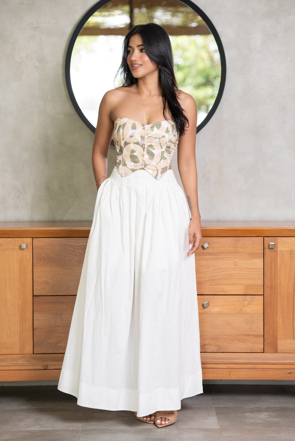 BAYLEEE FLAVIA WHITE  PLEATED MAXI SKIRT