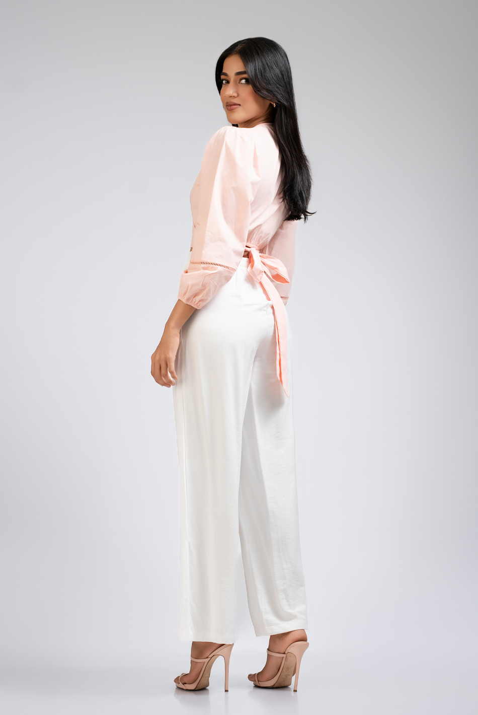 BAYLEEE SCARLET WHITE PANT