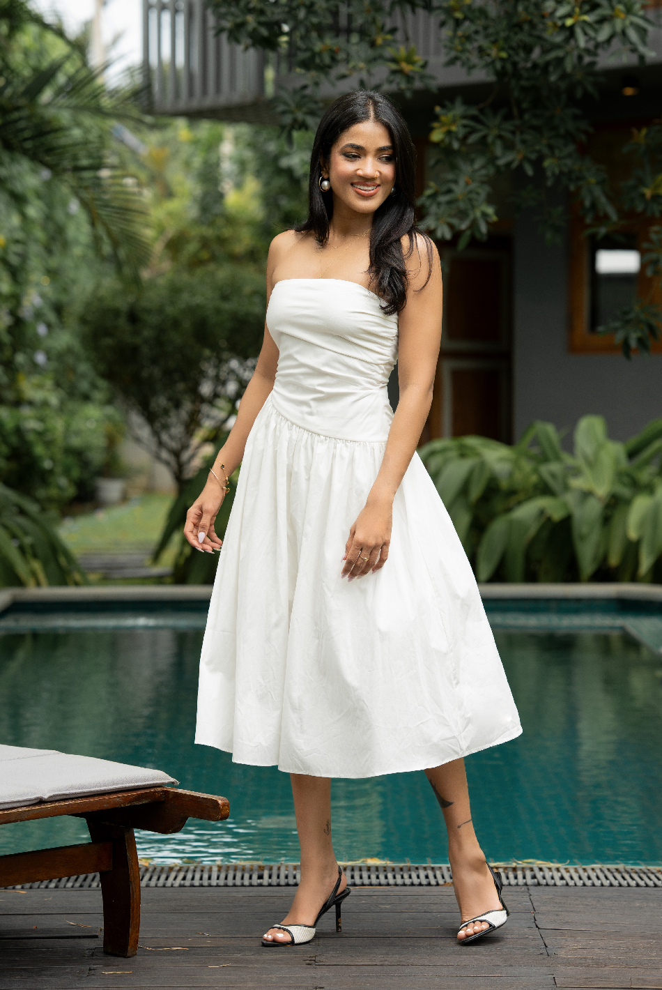 BAYLEEE ROSAVELLE WHITE TUBE MIDI DRESS