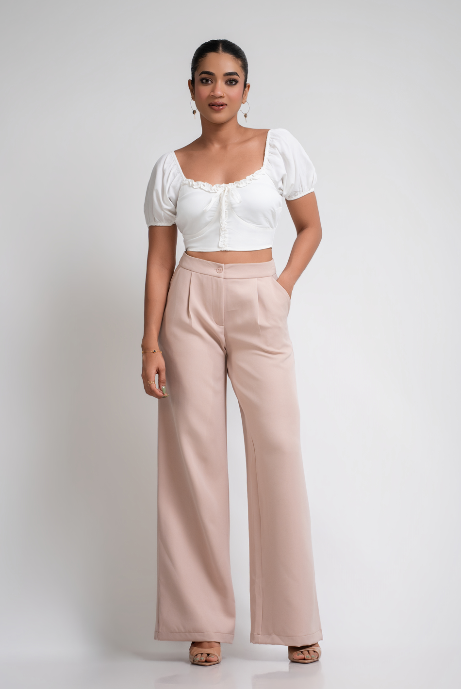 BAYLEEE ELOWEN BEIGE STRAIGHT LEG PANT