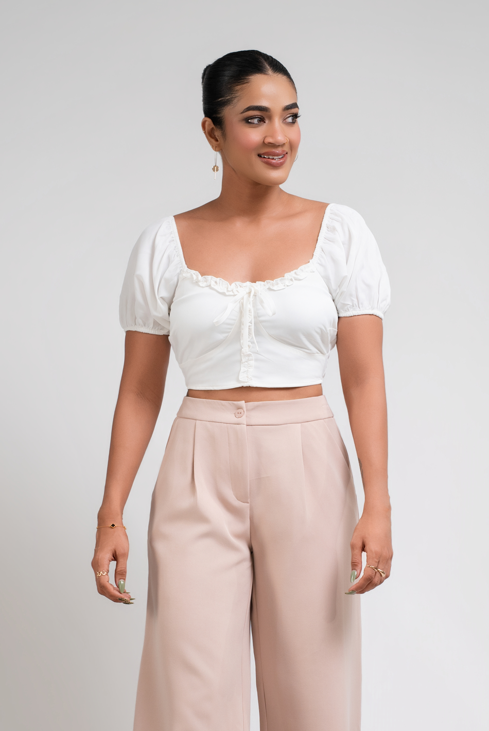 BAYLEEE ELIX WHITE CROP TOP