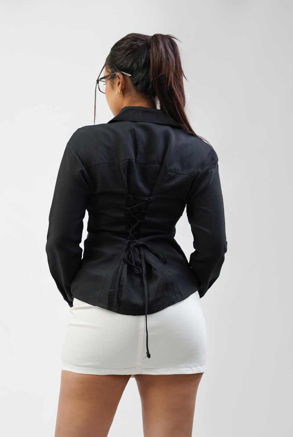 BAYLEEE NAVIAN BLACK DETAILED SHIRT