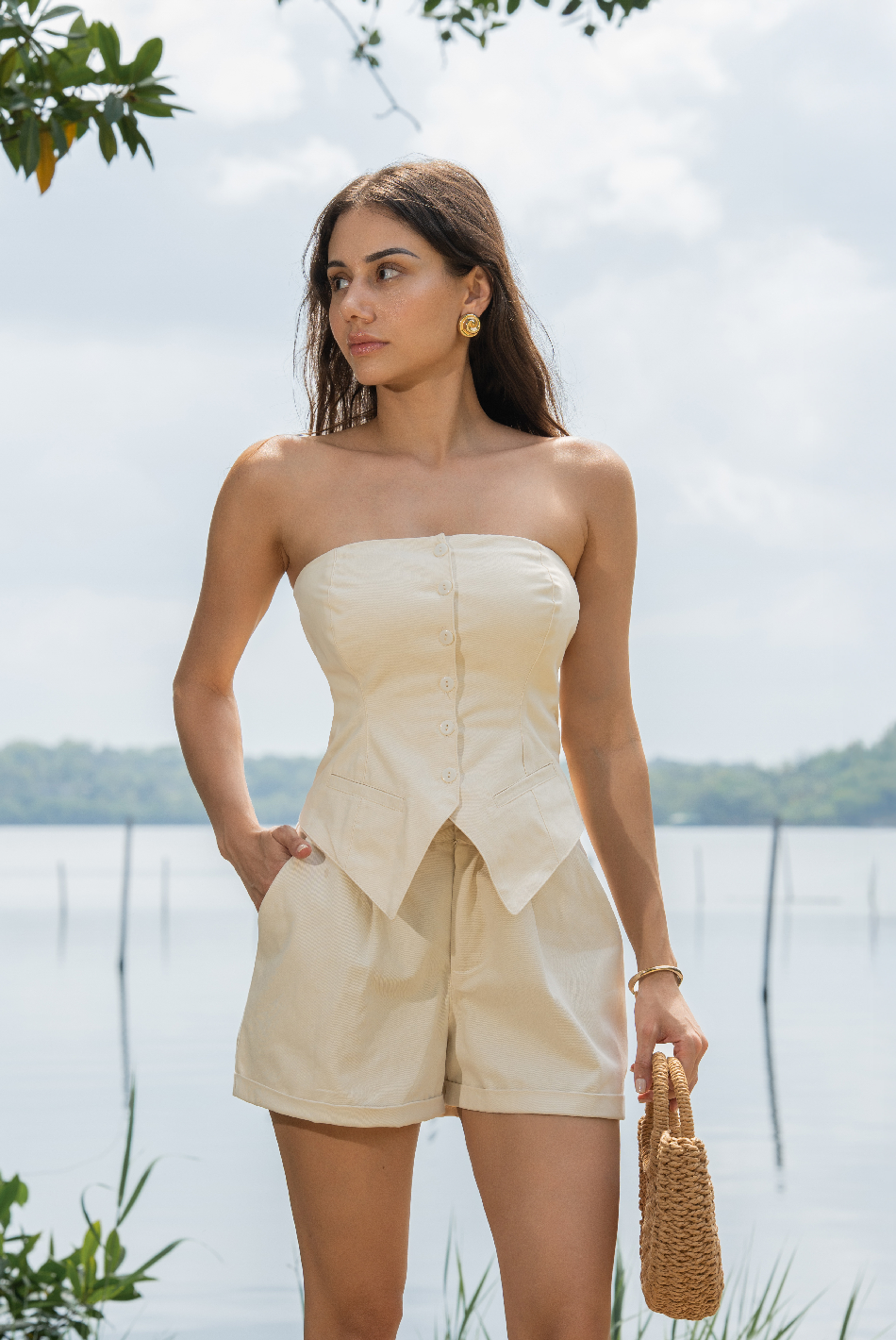 BAYLEEE LEIGH OFF WHITE TUBE TOP