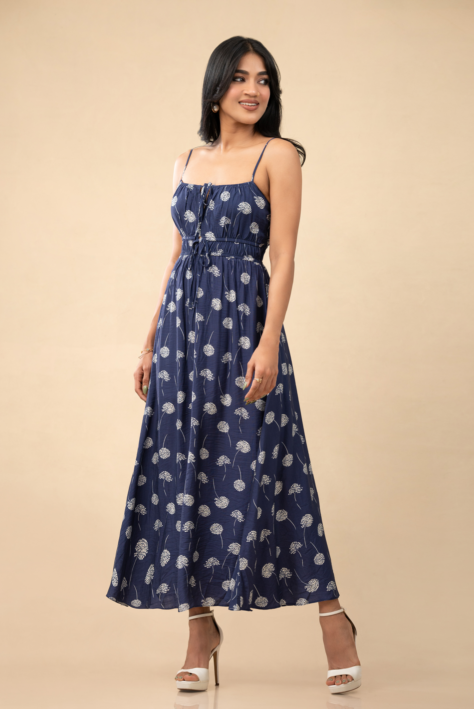 BAYLEEE ENDRI BLUE PRINTED MAXI DRESS