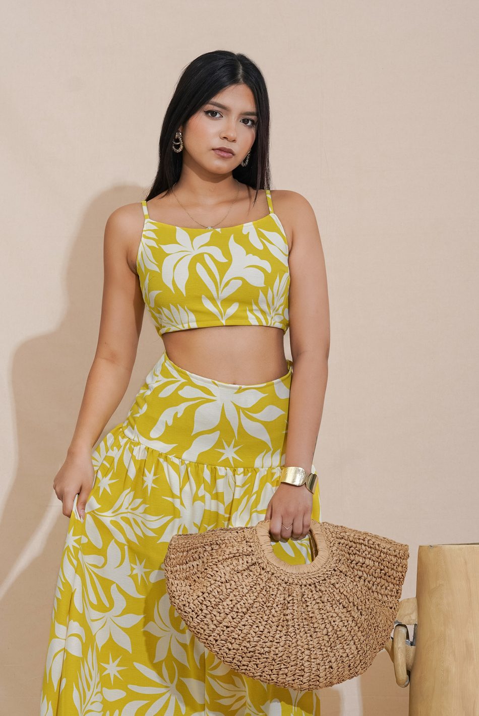 BAYLEEE VESTA SLEEVELESS CROP TOP