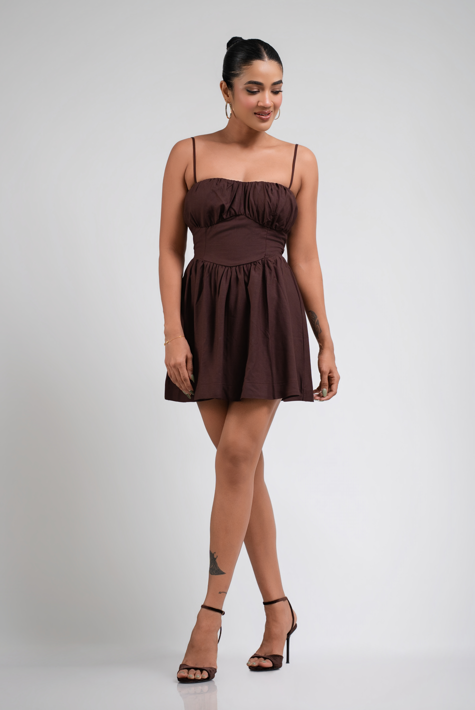 BAYLEEE RENARA BROWN MINI DRESS