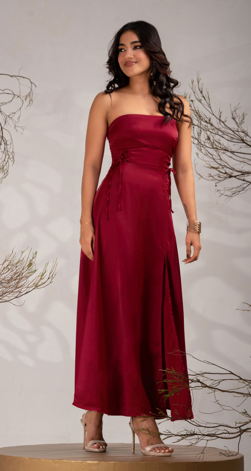 BAYLEEE SWAN TUBE MAXI DRESS